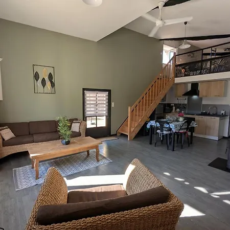 Appartamento Maison Avec Parking - Propriété Charentaise Unique - Fr-1-653-297