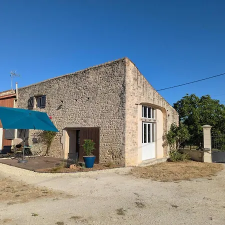 Appartamento Maison Avec Parking - Propriété Charentaise Unique - Fr-1-653-297 *
