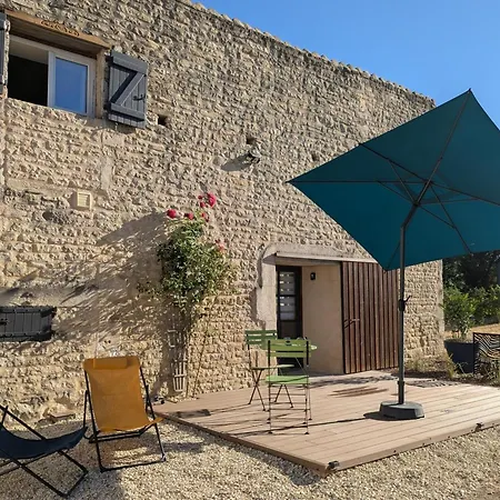 Maison Avec Parking - Propriété Charentaise Unique - Fr-1-653-297 * Courcome
