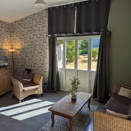 Maison Avec Parking - Propriete Charentaise Unique - Fr-1-653-297 Апартаменты