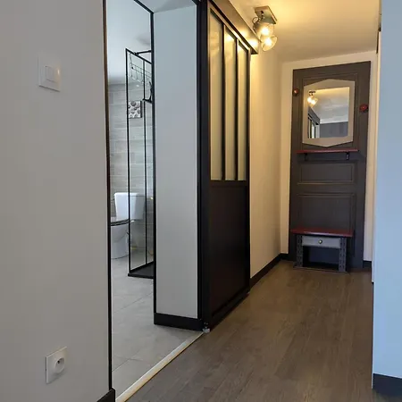 Maison Avec Parking - Propriete Charentaise Unique - Fr-1-653-297 *